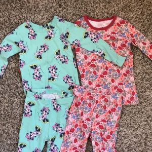 3T pajamas bundle: Gap Disney Minnie Mouse + red floral